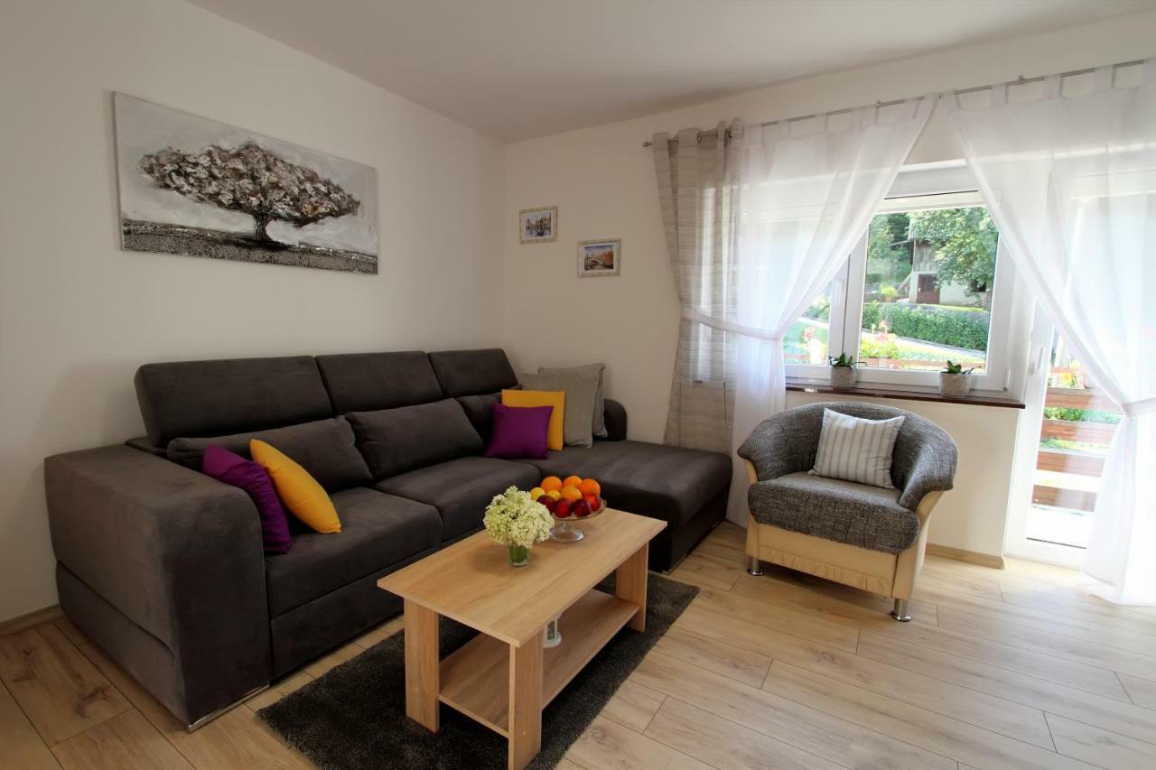 Apartman Ana Apartment Otočac Exterior foto